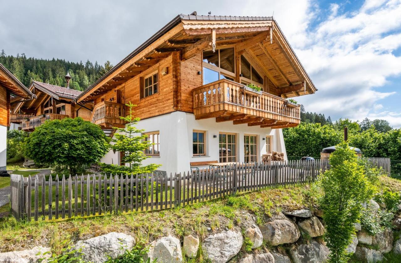 Chaletdorf Am Sonnenhang Neukirchen am Großvenediger المظهر الخارجي الصورة